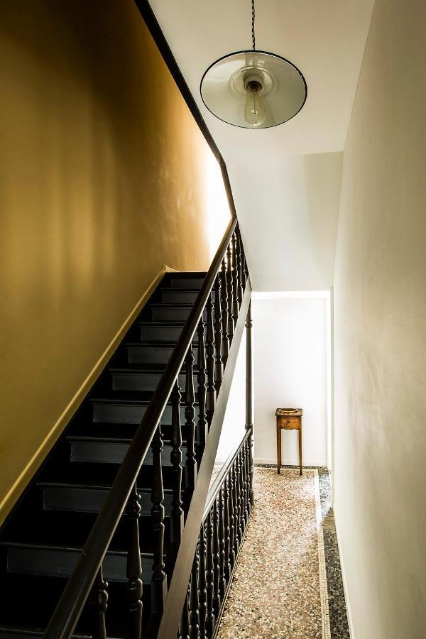 La Maison Haute Guesthouse Брюссель Экстерьер фото