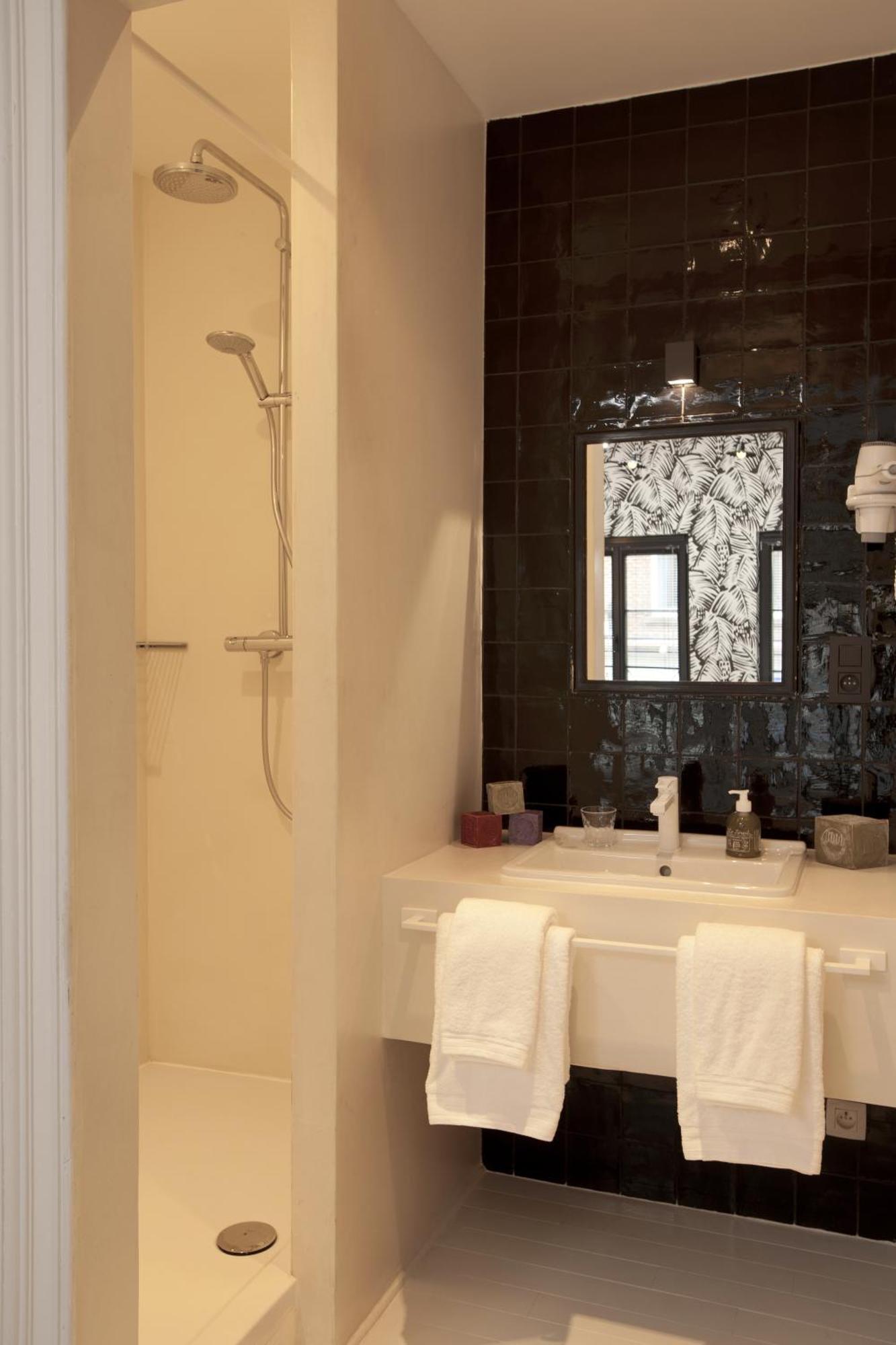 La Maison Haute Guesthouse Брюссель Экстерьер фото